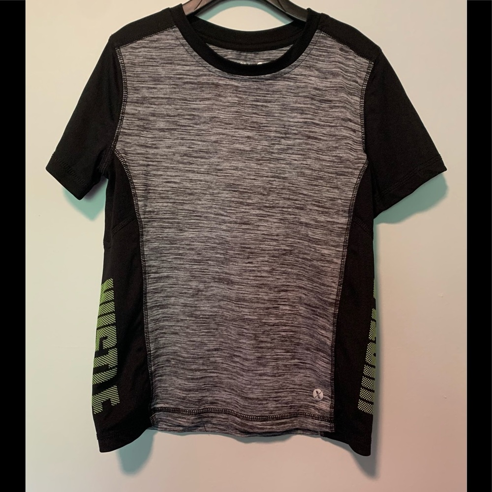 Little Boy’s Xersion Quick-Dri Shirt Sz XS 6/7